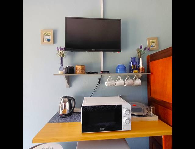 3 BEDROOM GUEST HOUSE FOR SALE IN PENDALE